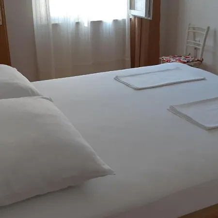 Gasthuis Apartments&rooms Luka Starigrad Paklenica