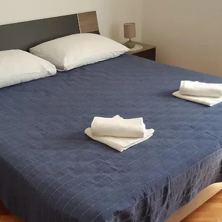 Apartments&rooms Luka