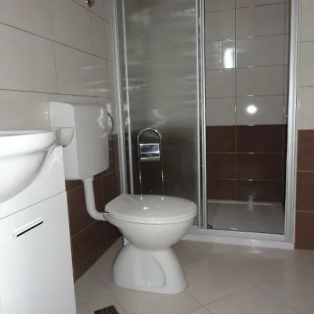 & Luka Starigrad Paklenica