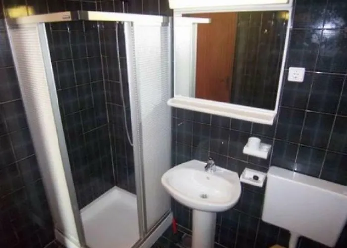 Гостевой дом & Luka Стариград-Пакленица