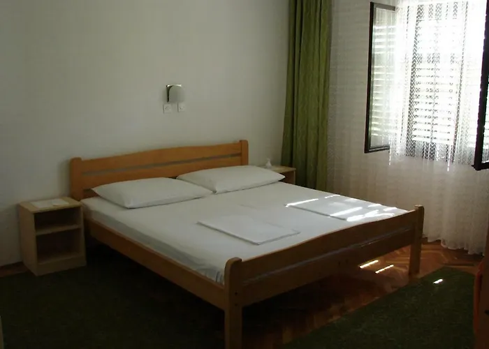 & Luka 3* Starigrad Paklenica