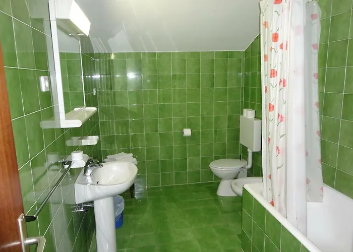 & Luka 게스트하우스